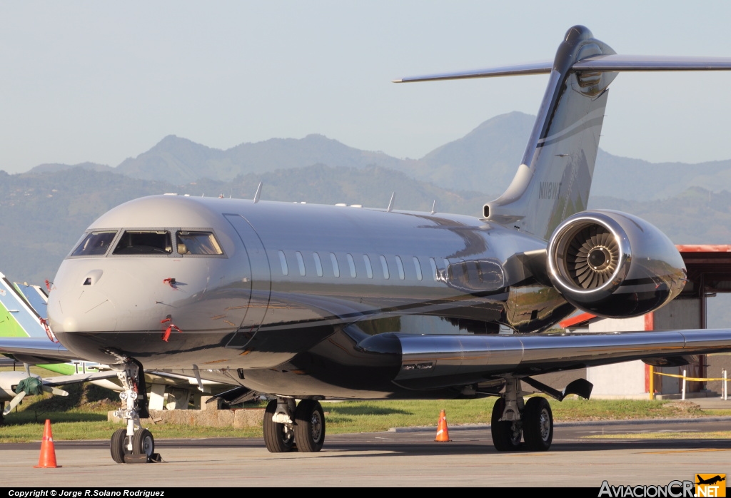 N118WT - Bombardier BD-700-1A10 Global Express - Privado (Avalon Capital)