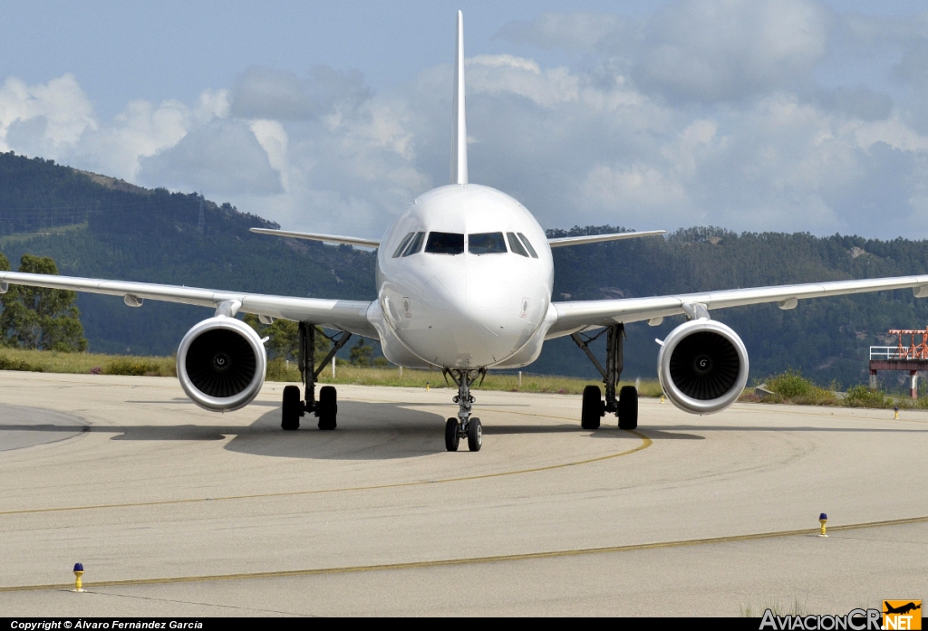 EC-LUC - Airbus A320-111 - Iberia Express