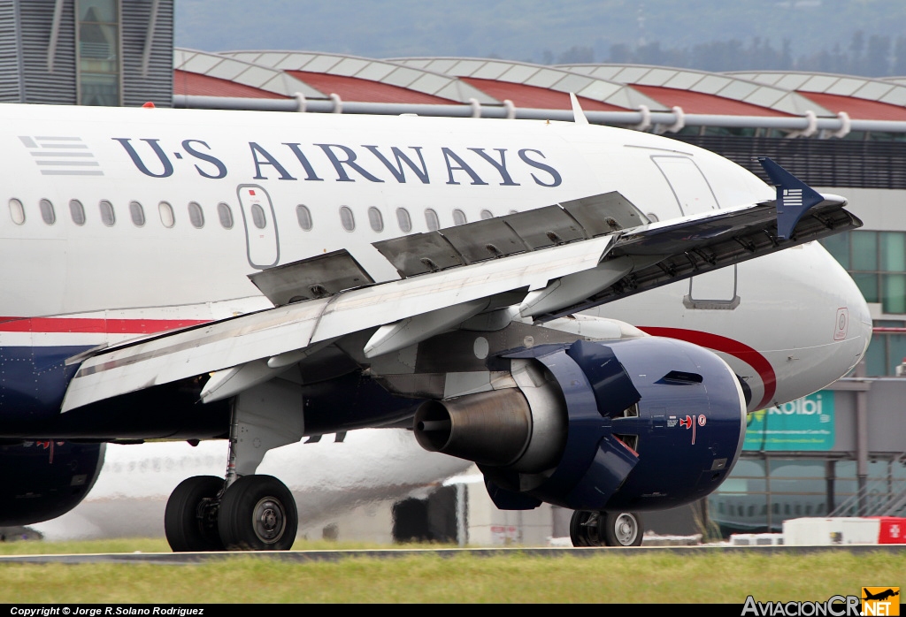 N715UW - Airbus A319-112 - US Airways