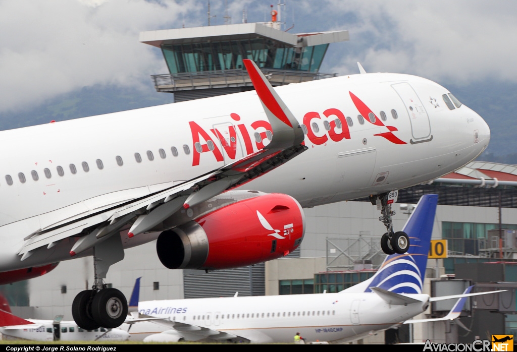 N693AV - Airbus A321-231 - Avianca