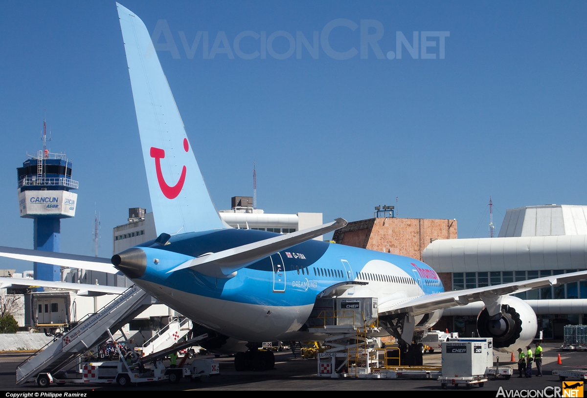 G-TUIA - Boeing 787-8 Dreamliner. - Thomson Airways