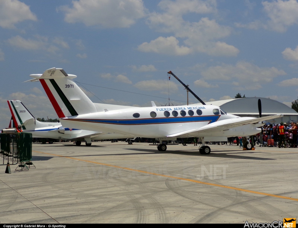 3971 - Beech Super King Air 300LW - Fuerza Aerea Mexicana