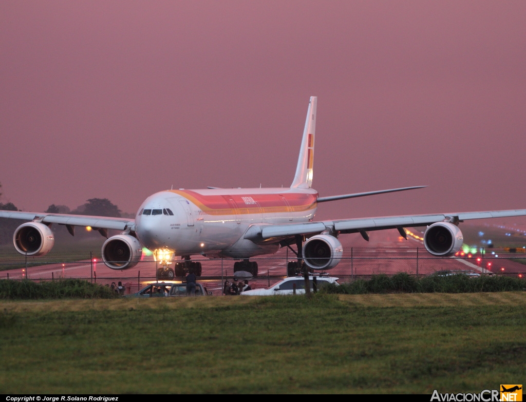 EC-IOB - Airbus A340-642 - Iberia