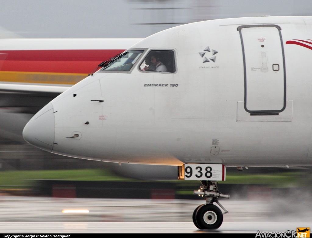 N938TA - Embraer 190-100IGW - TACA