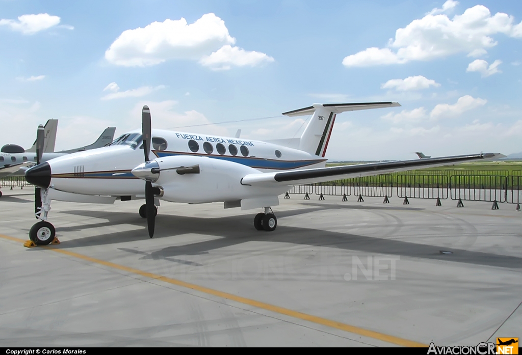 3971 - Beech Super King Air 300LW - Fuerza Aerea Mexicana