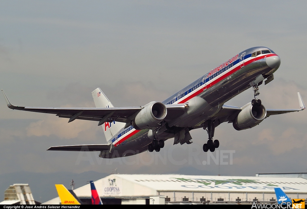 N633AA - Boeing 757-223 - American Airlines