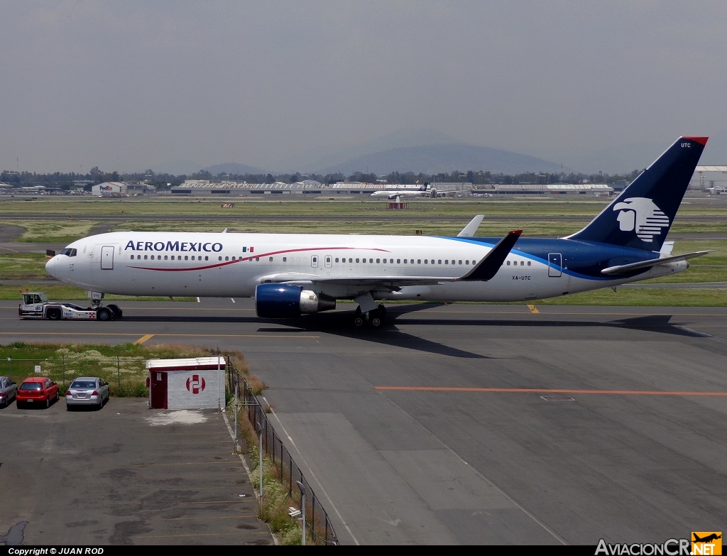 XA-UTC - Boeing 767-352/ER - Aeromexico