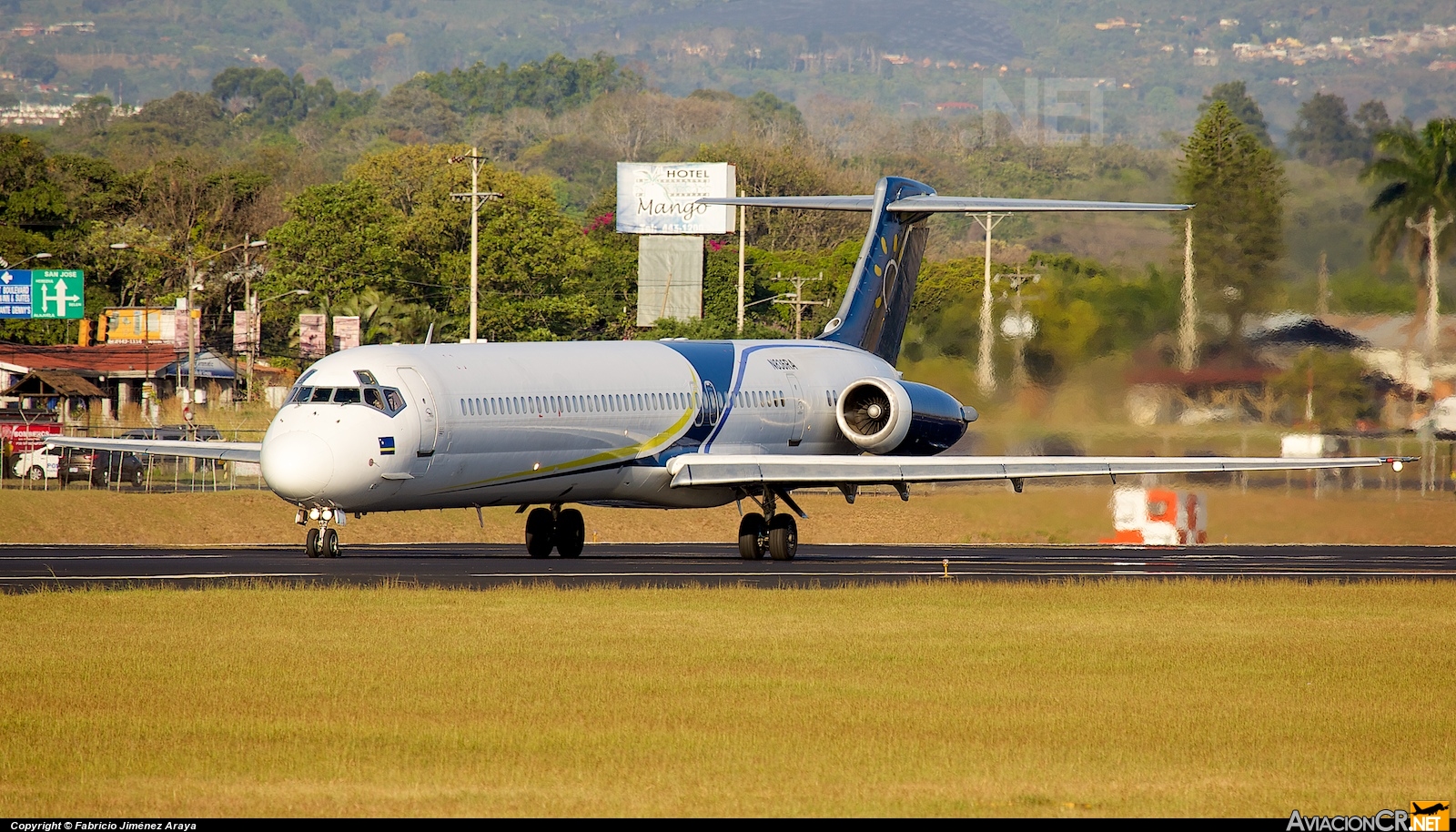 N836RA - McDonnell Douglas MD-83 (DC-9-83) - Falcon Air Express