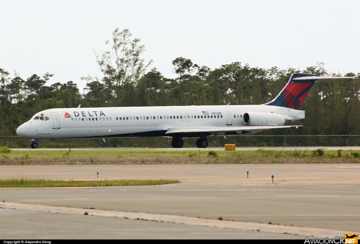 N912DE - McDonnell Douglas MD-88 - Delta Air Lines