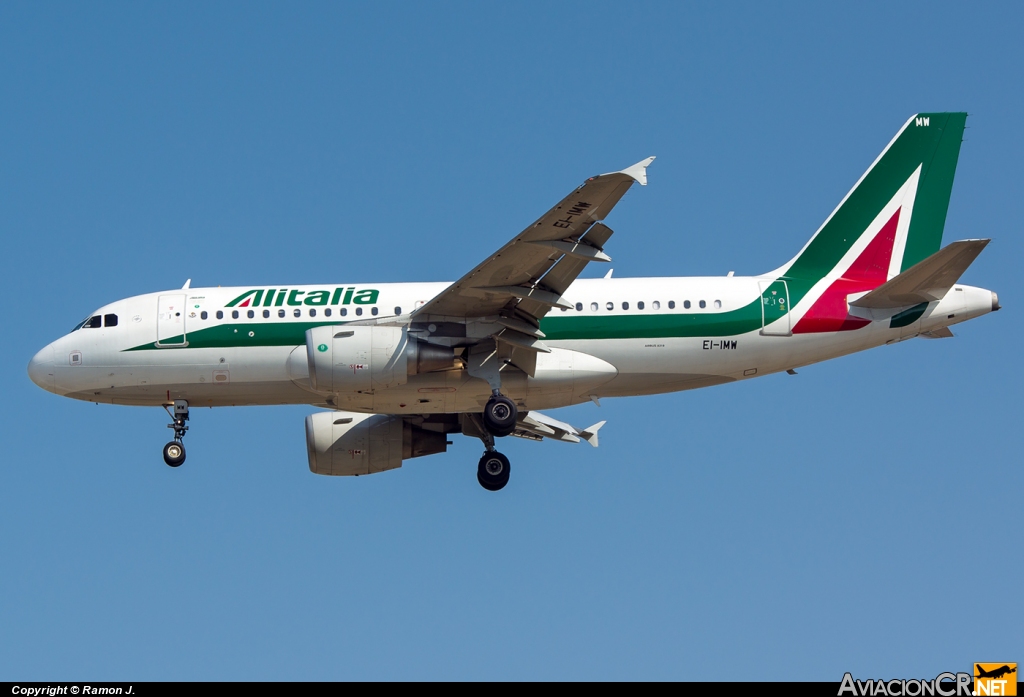 EI-IMW - Airbus A319-111 - Alitalia