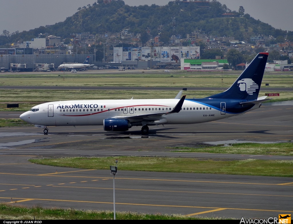 XA-AME - Boeing 737-852 - Aeromexico