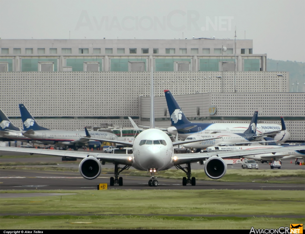 CC-CWY - Boeing 767-316/ER - LAN Airlines