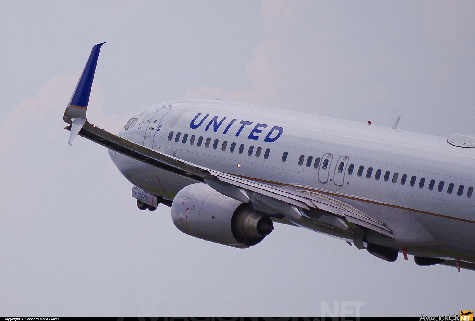 N87507 - Boeing 737-824 - United Airlines