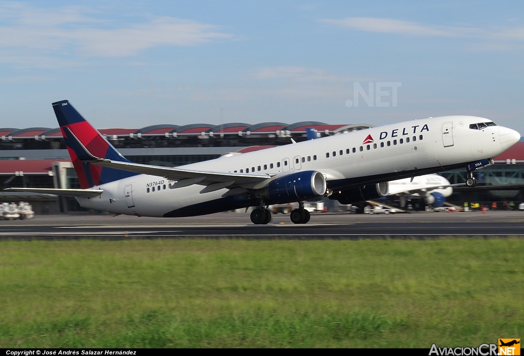 N3764D - Boeing 737-832 - Delta Airlines