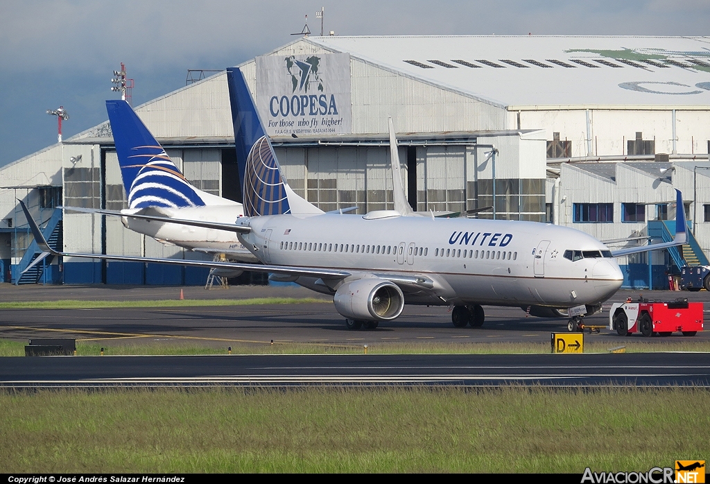 N78509 - Boeing 737-824 - United Airlines