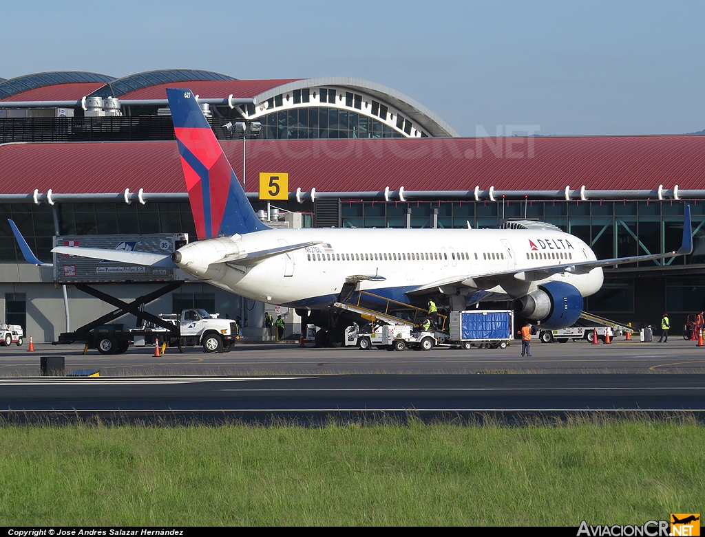 N627DL - Boeing 757-232 - Delta Airlines
