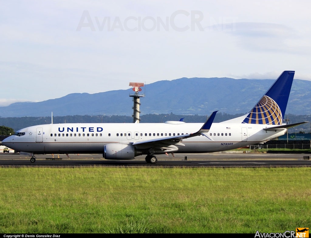 N78509 - Boeing 737-824 - United Airlines