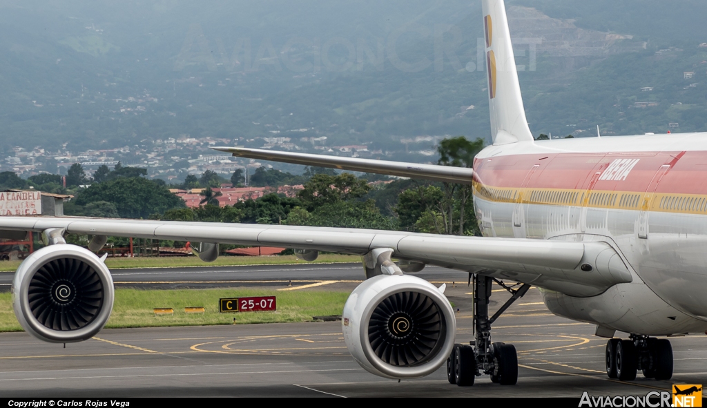 EC-JLE - Airbus A340-642 - Iberia