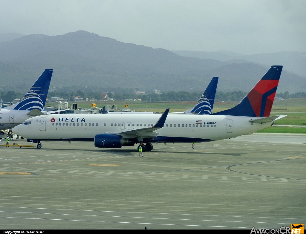N388DA - Boeing 737-832 - Delta Airlines