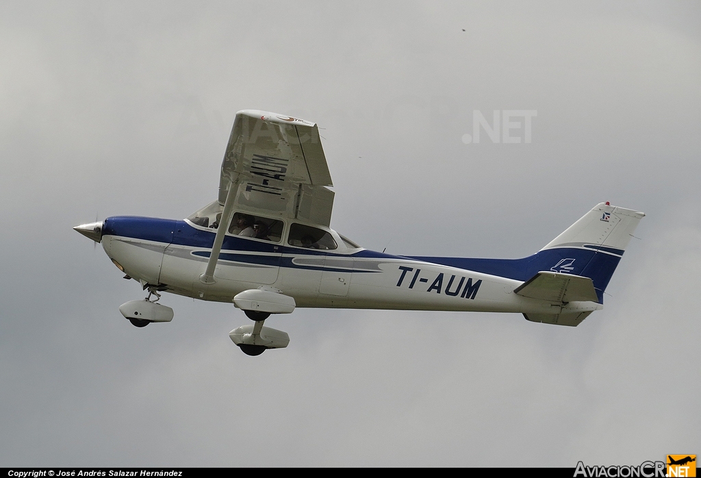TI-AUM - Cessna 172M Skyhawk II - Privado