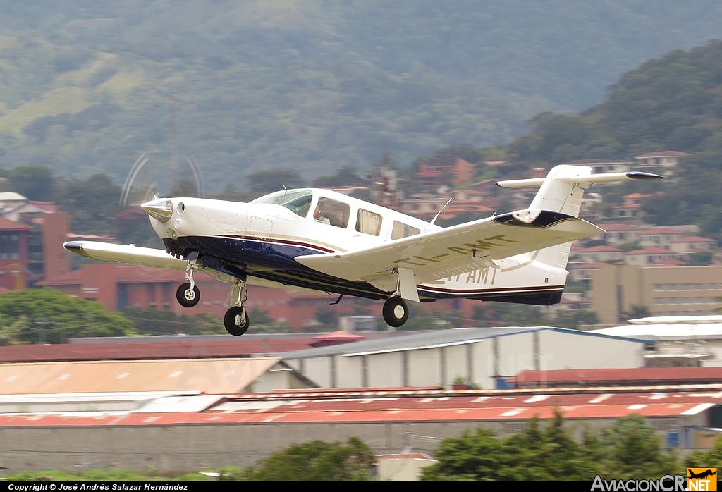 TI-AMT - Piper PA-32RT-300 Lance II - Privado