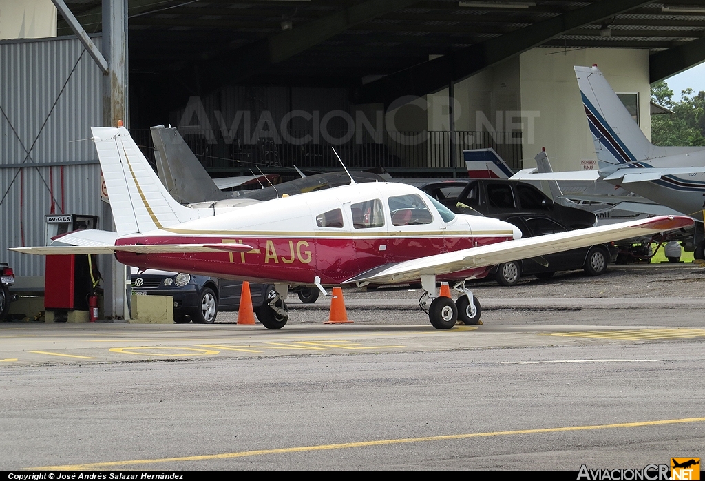 TI-AJG - Piper PA-28-181 Cherokee Archer II - ECDEA - Escuela Costarricense de Aviación