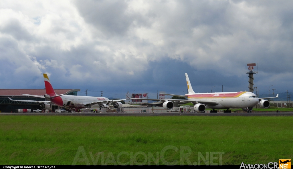 EC-LEU - Airbus A340-642X - Iberia