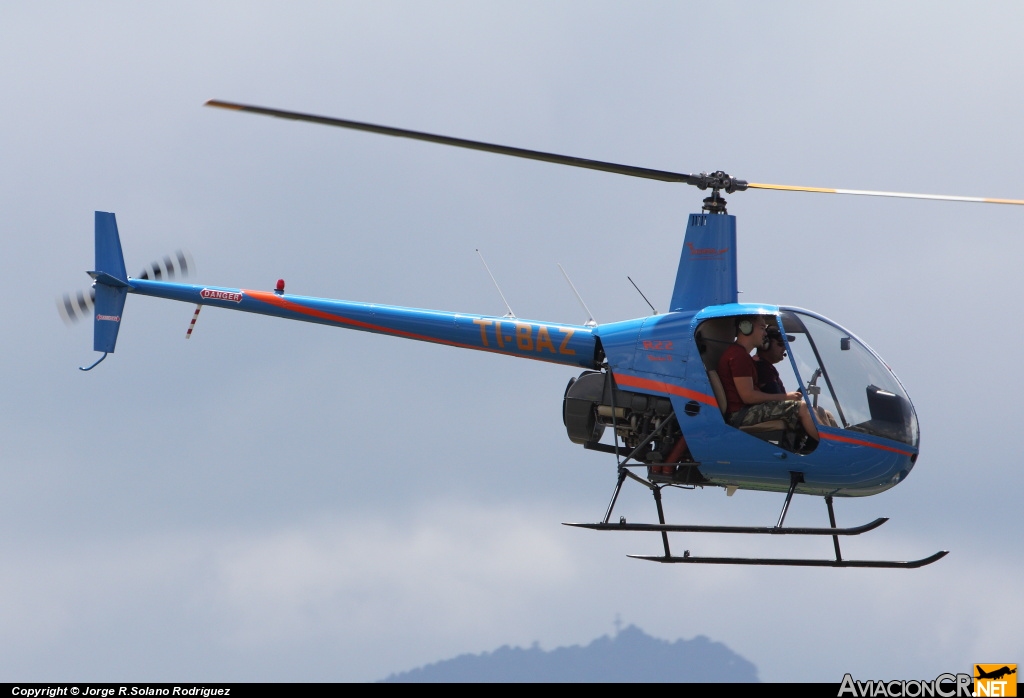 TI-BAZ - Robinson R-22 - AENSA