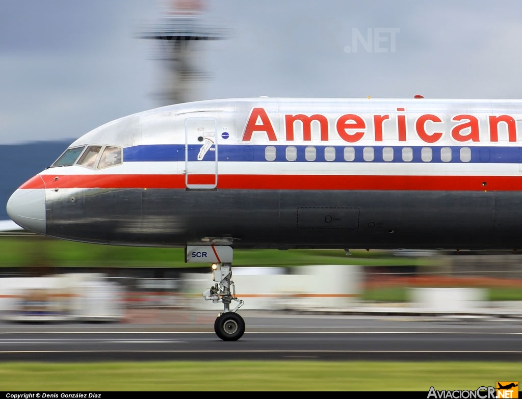 N7667A - Boeing 757-223 - American Airlines