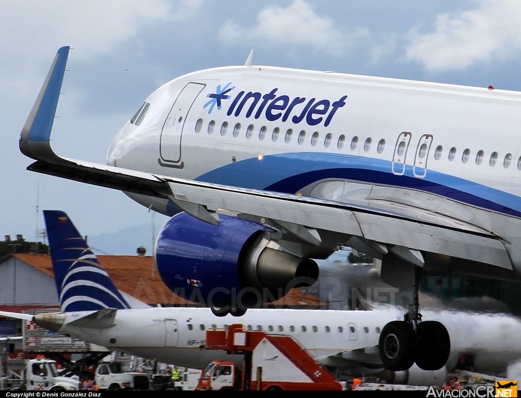 XA-FUA - Airbus A320-214 - Interjet