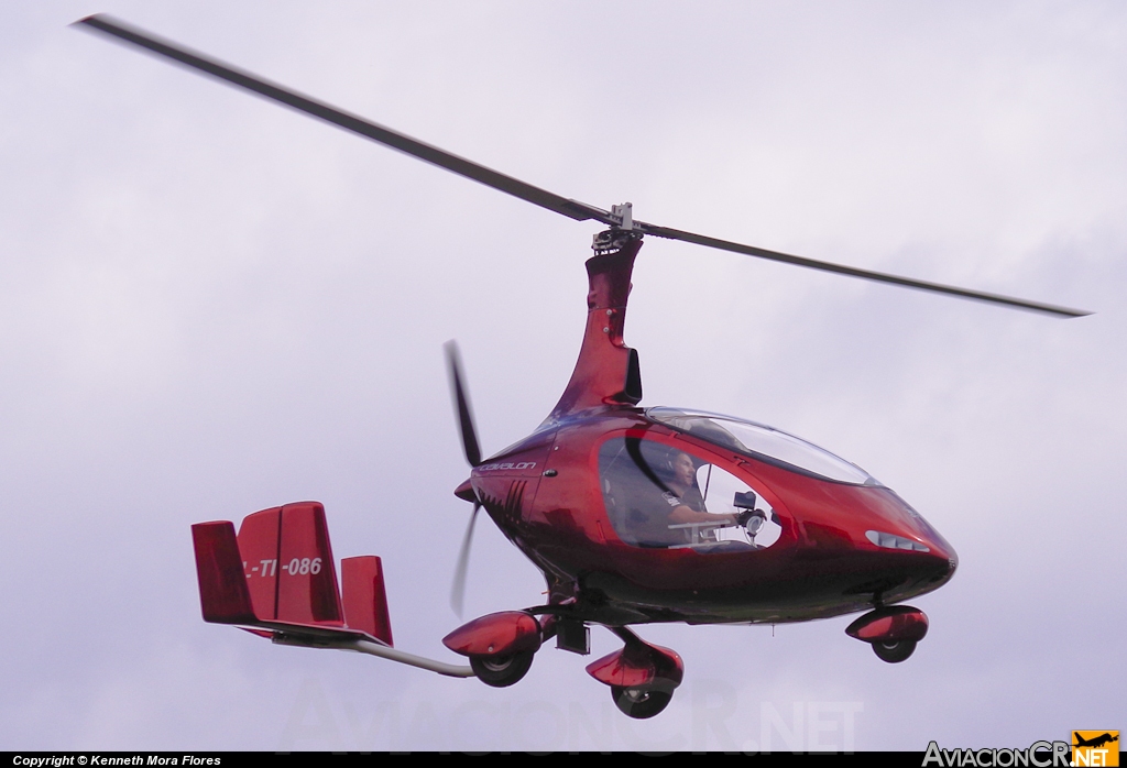 UL-TI-046 - AutoGyro Cavalon - Privado