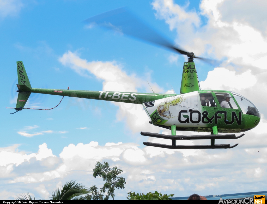 TI-BES - Robinson R44 Clipper II - Privado