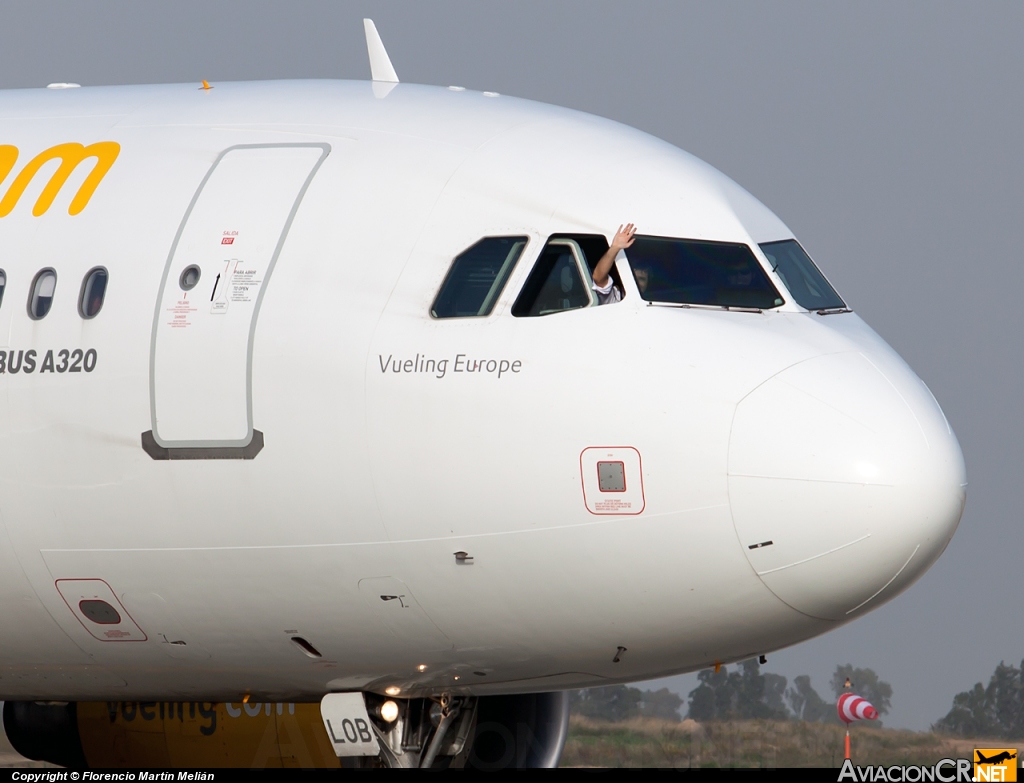 EC-LOB - Airbus A320-214 - Vueling