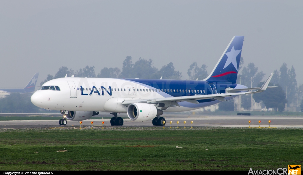 CC-BFS - Airbus A320-214 - LAN Airlines