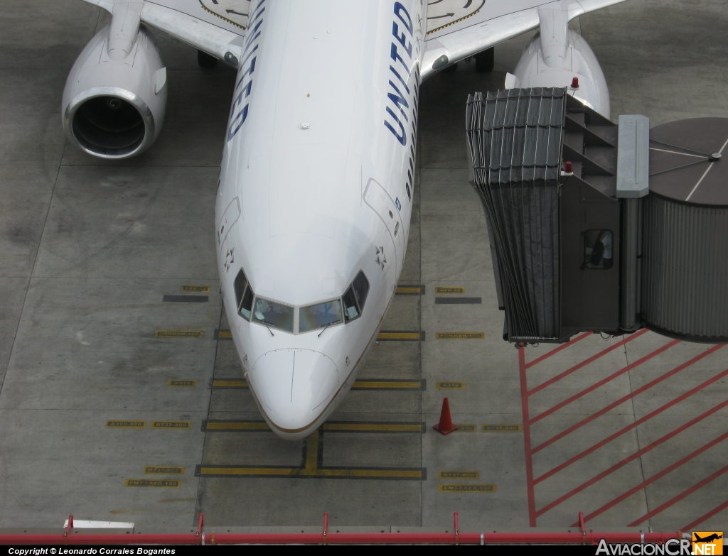 N73251 - Boeing 737-824 - United Airlines