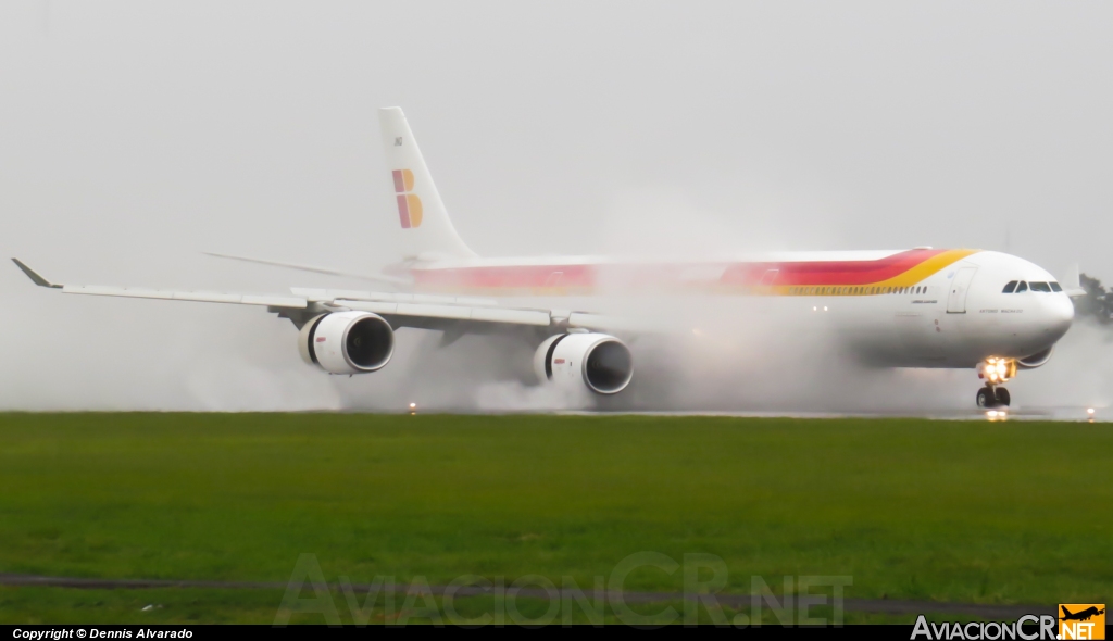 EC-JNQ - Airbus A340-642 - Iberia