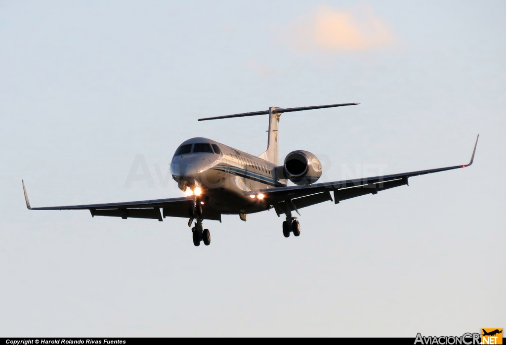 FAC-1215 - Embraer EMB-135BJ Legacy - Fuerza Aérea Colombiana