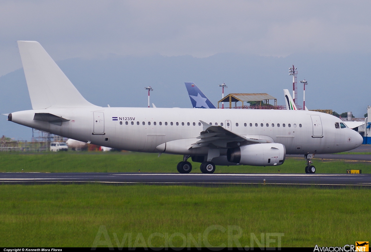 N1235V - Airbus A319-132 - VECA