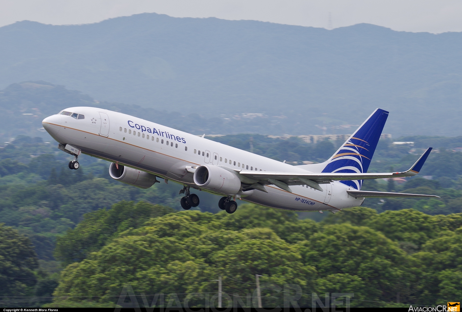 HP-1824CMP - Boeing 737-86N - Copa Airlines