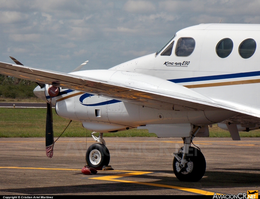 LV-WZR - Beechcraft E90 King Air - Privado