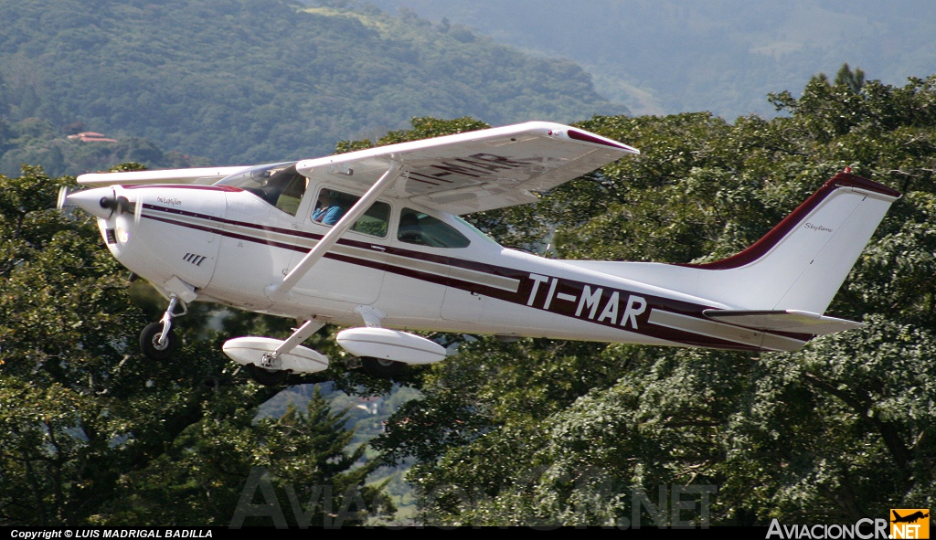 TI-MAR - Cessna 182A Skylane - Privado