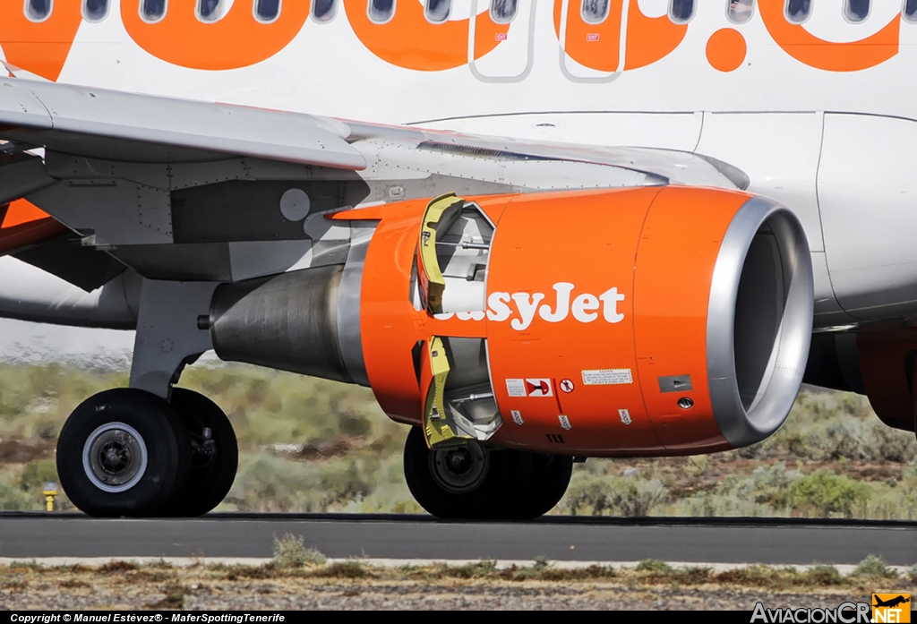 G-EZWT - Airbus A320-214 - EasyJet