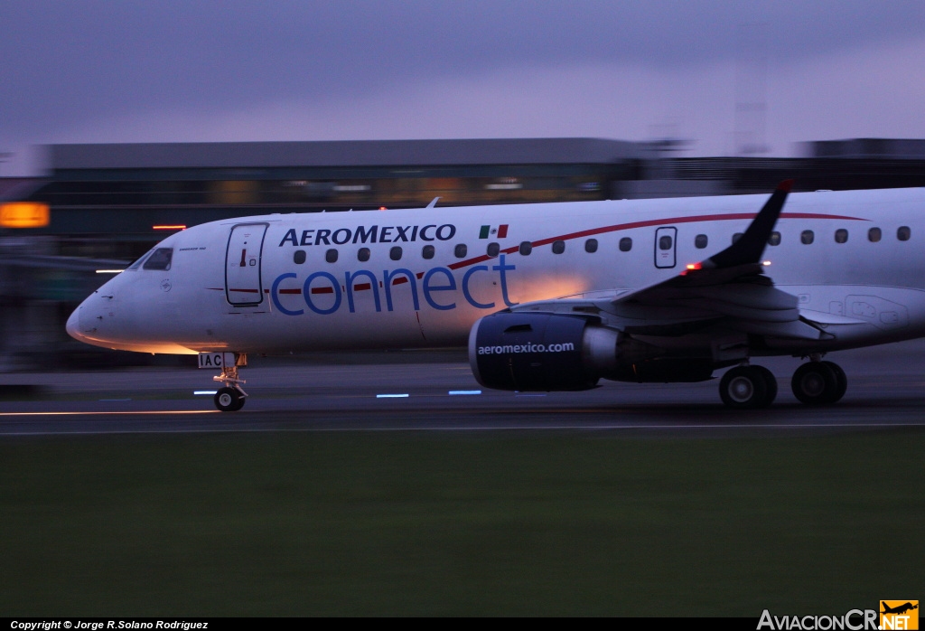 XA-IAC - Embraer 190-100IGW - AeroMexico Connect