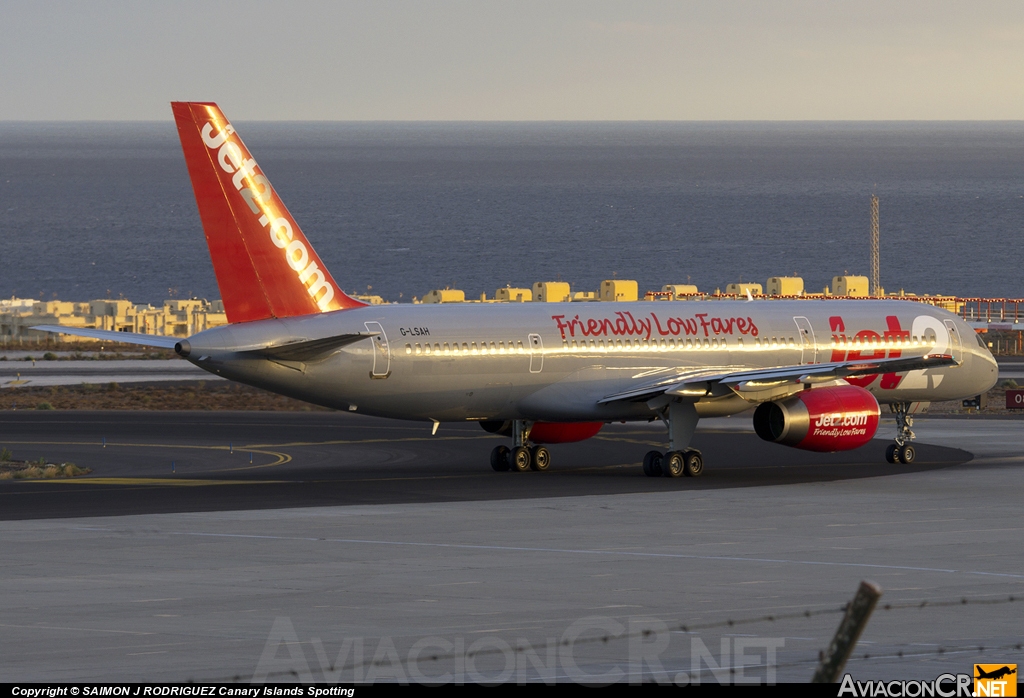 G-LSAH - Boeing 757-21B - Jet2.com