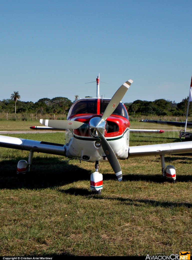 LV-ITI - Piper PA-32-260 Cherokee Six - Privado