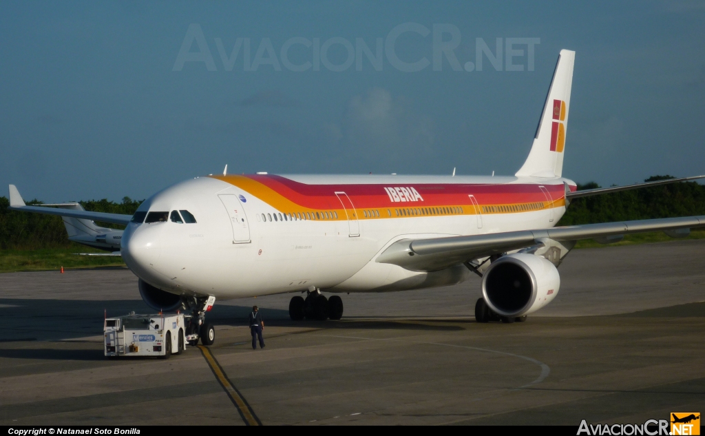 EC-LUK - Airbus A330-302 - Iberia