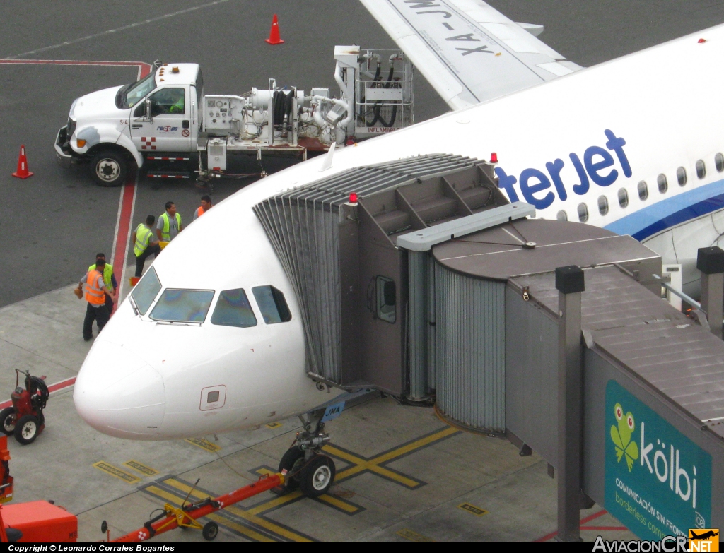 XA-JMA - Airbus A320-214 - Interjet