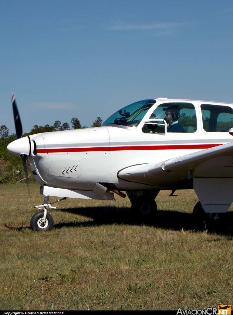 LV-CKM - Beechcraft F35 Bonanza - Privado