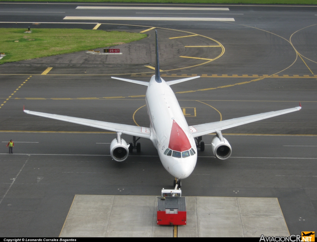 N687TA - Airbus A320-233 - TACA