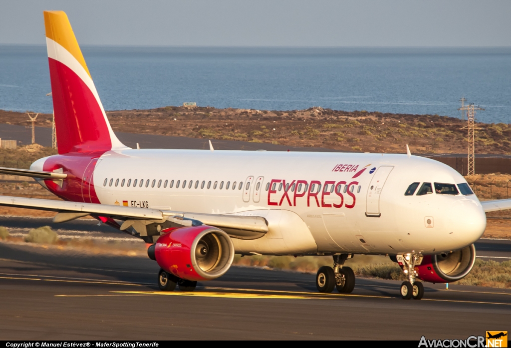 EC-LKG - Airbus A320-214 - Iberia